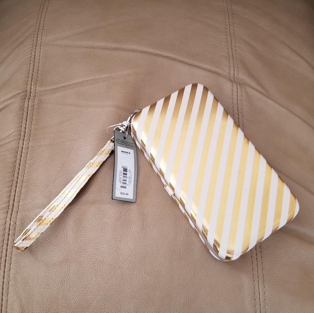 Apt 9 Clutch Wallet/Phone Case Wristlet